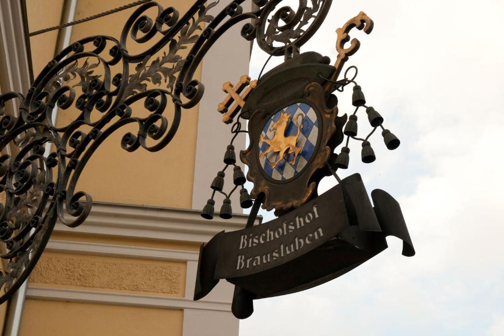 Отель Bischofshof Braustuben Регенсбург Экстерьер фото